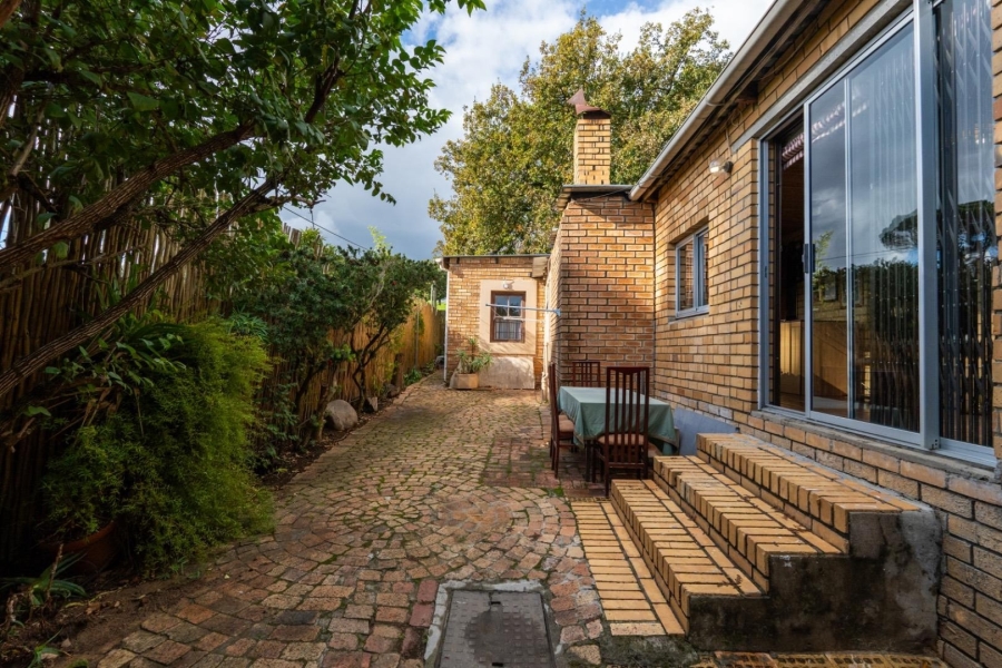 7 Bedroom Property for Sale in Cloetesville Western Cape
